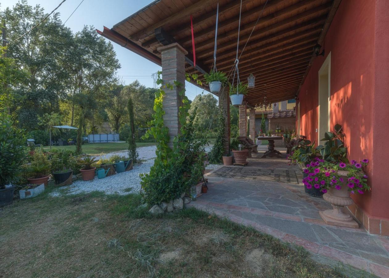 مبيت وإفطار Coiano La Casa Rossa المظهر الخارجي الصورة