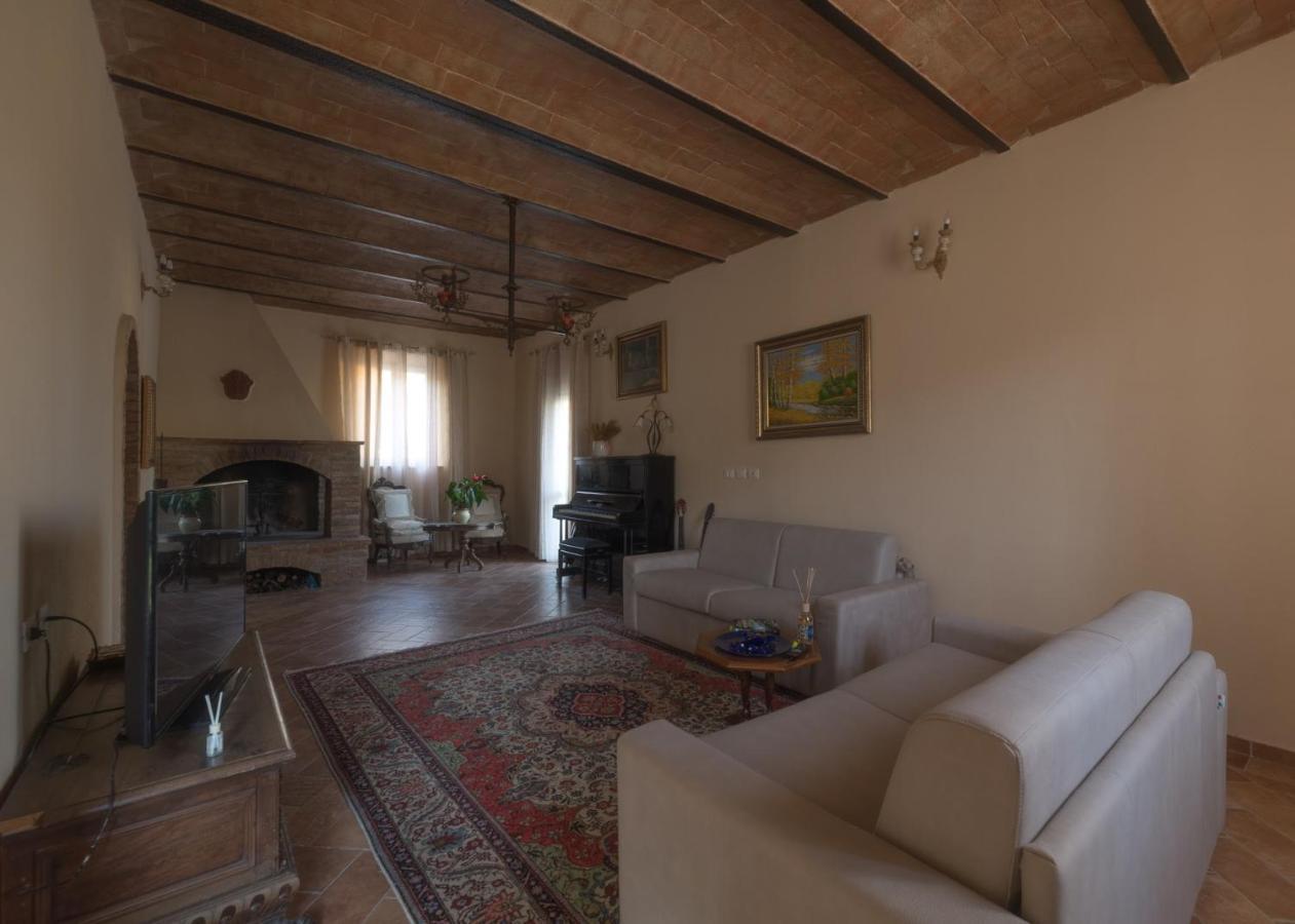 مبيت وإفطار Coiano La Casa Rossa المظهر الخارجي الصورة